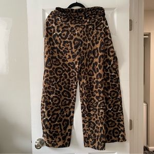 Flowwy cheetah pants